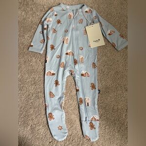 Kyte BABY Gingerbread Village Kids Zipper Footie One Piece Pajamas